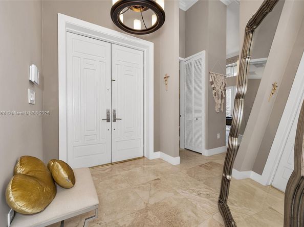 8025 SW 91st Ave, Miami FL 33173