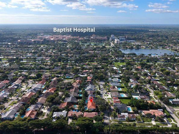 8025 SW 91st Ave, Miami FL 33173