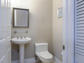 8025 SW 91st Ave, Miami FL 33173