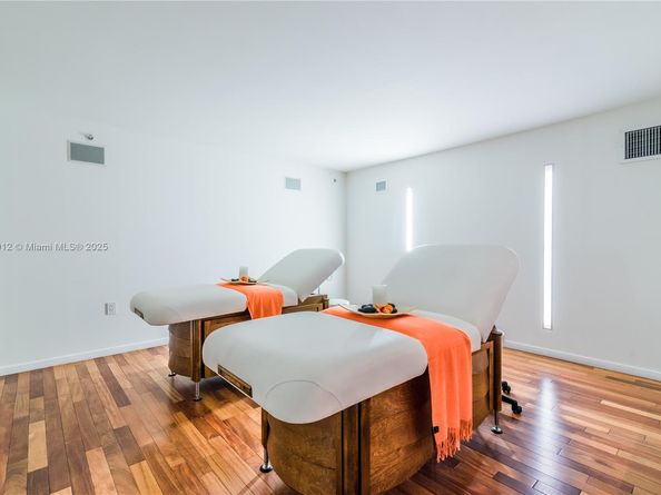 1040 Biscayne Blvd 2402, Miami FL 33132
