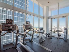1040 Biscayne Blvd 2402, Miami FL 33132