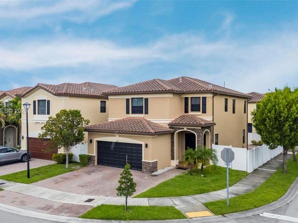 8788 W 35th Ct, Hialeah FL 33018