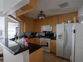 801 Brickell Key Blvd 1407, Miami FL 33131