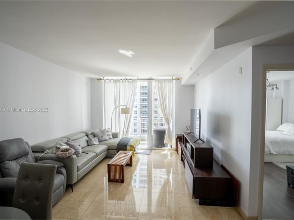 801 Brickell Key Blvd 1407, Miami FL 33131