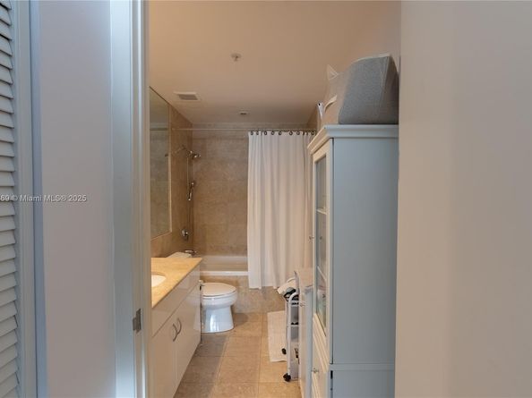 801 Brickell Key Blvd 1407, Miami FL 33131