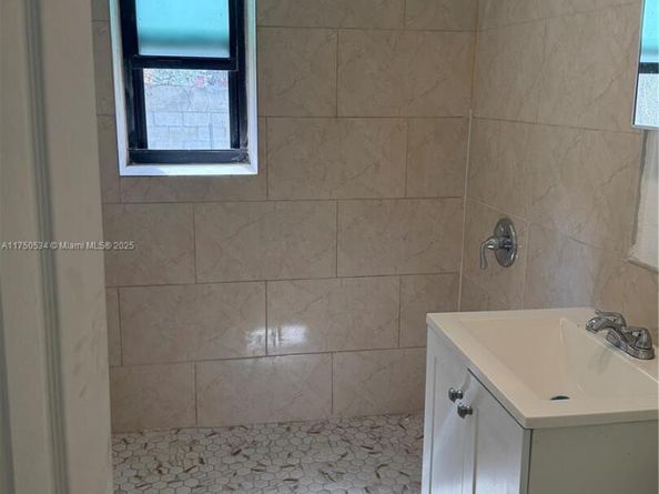 5501 NW Miami Ct, Miami FL 33127