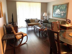 900 Colony Point Cir 305, Pembroke Pines FL 33026