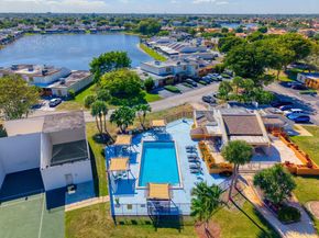 1207 SW 131st Place Cir W, Miami FL 33184