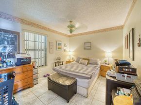 1207 SW 131st Place Cir W, Miami FL 33184