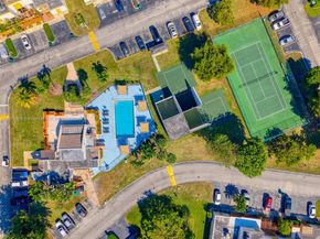 1207 SW 131st Place Cir W, Miami FL 33184