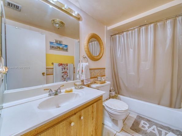 1207 SW 131st Place Cir W, Miami FL 33184