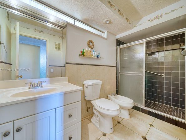 1207 SW 131st Place Cir W, Miami FL 33184