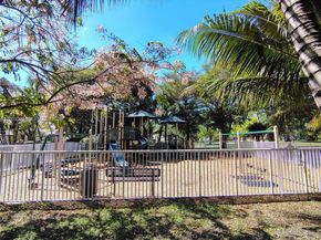 659 Verona Pl, Weston FL 33326