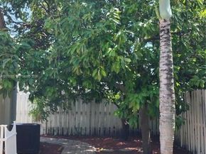 659 Verona Pl, Weston FL 33326