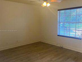 659 Verona Pl, Weston FL 33326