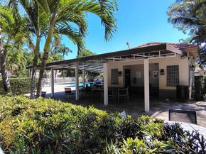 659 Verona Pl, Weston FL 33326