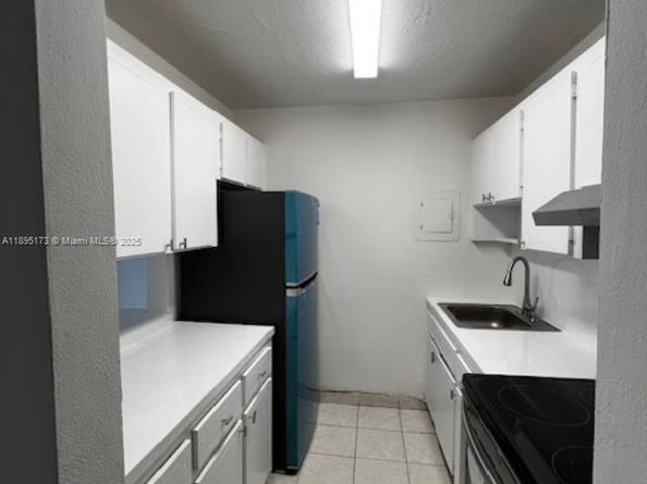 677 SW 9th Ave 205, Miami FL 33130