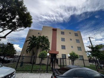 677 SW 9th Ave