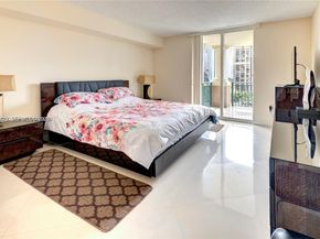 17555 Atlantic Blvd 902, Sunny Isles Beach FL 33160