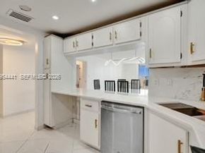 1865 S Ocean Dr 11J, Hallandale Beach FL 33009