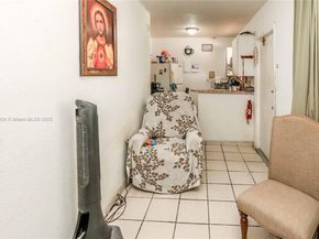 190 W 33rd St, Hialeah FL 33012