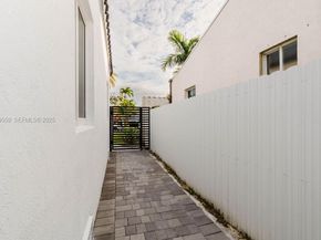 2101 SW 16th Ter, Miami FL 33145