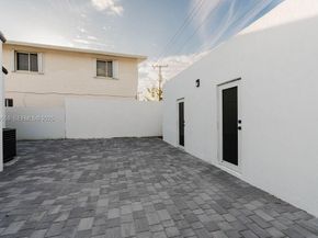 2101 SW 16th Ter, Miami FL 33145