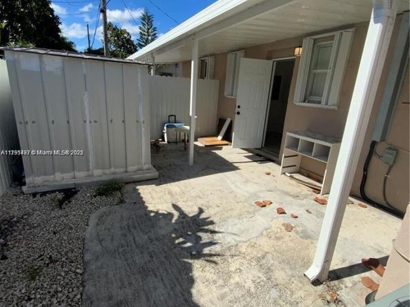 1064 NW 103rd St, Miami FL 33150