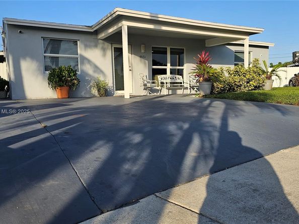 4651 SW 19th St, Fort Lauderdale FL 33317