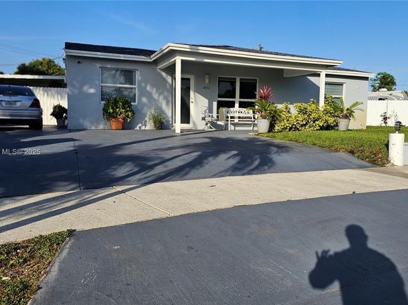 4651 SW 19th St, Fort Lauderdale FL 33317
