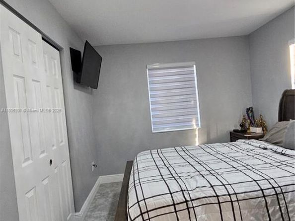 4651 SW 19th St, Fort Lauderdale FL 33317