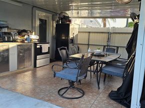 4651 SW 19th St, Fort Lauderdale FL 33317