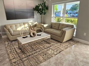 4651 SW 19th St, Fort Lauderdale FL 33317
