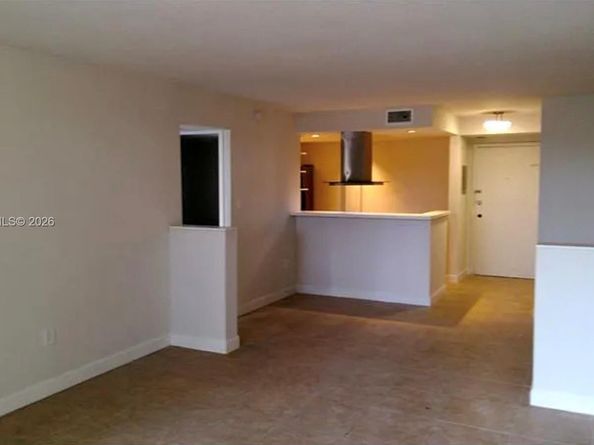 1800 Sans Souci Blvd 128, North Miami FL 33181