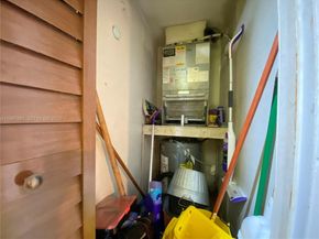 2412 NW 39th Way 101, Lauderdale Lakes FL 33311