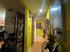 2412 NW 39th Way 101, Lauderdale Lakes FL 33311