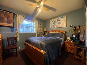 2412 NW 39th Way 101, Lauderdale Lakes FL 33311