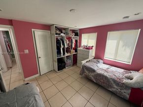 1299 NE 40th Ct, Oakland Park FL 33334