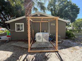 1299 NE 40th Ct, Oakland Park FL 33334