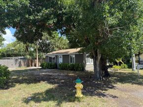 1299 NE 40th Ct, Oakland Park FL 33334