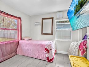 2521 NW 151st St, Miami Gardens FL 33054