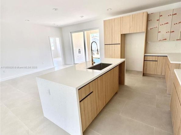 14980 Buchanan St, Miami FL 33176