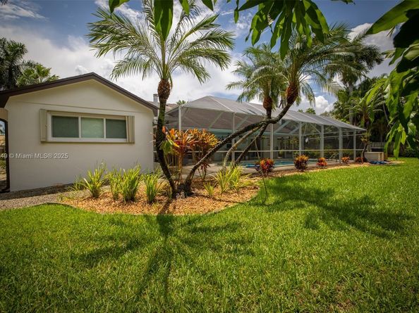 7605 SW 178th Ter, Palmetto Bay FL 33157