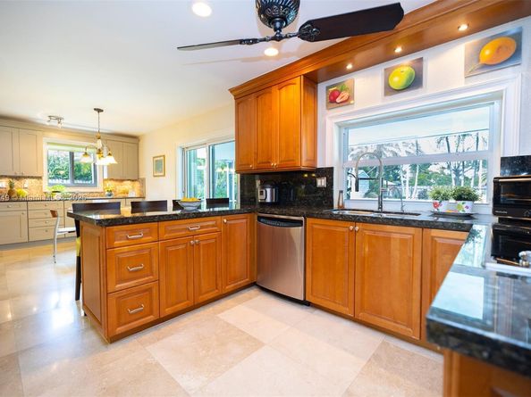 7605 SW 178th Ter, Palmetto Bay FL 33157