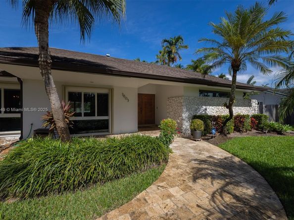 7605 SW 178th Ter, Palmetto Bay FL 33157