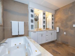 7605 SW 178th Ter, Palmetto Bay FL 33157