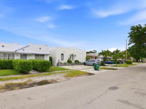 3645 SW 25th Ter, Miami FL 33133