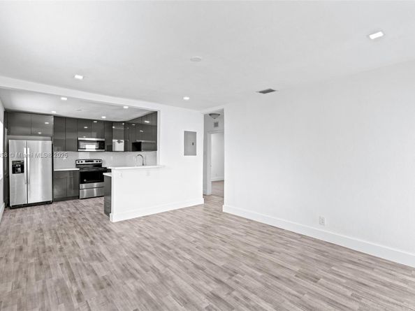 2847 Polk St, Hollywood FL 33020