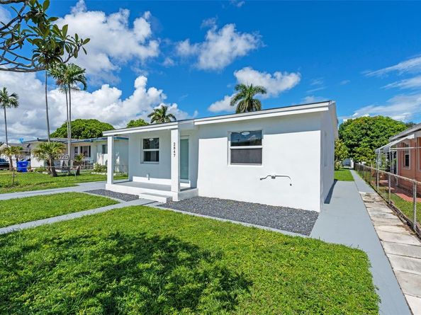 2847 Polk St, Hollywood FL 33020