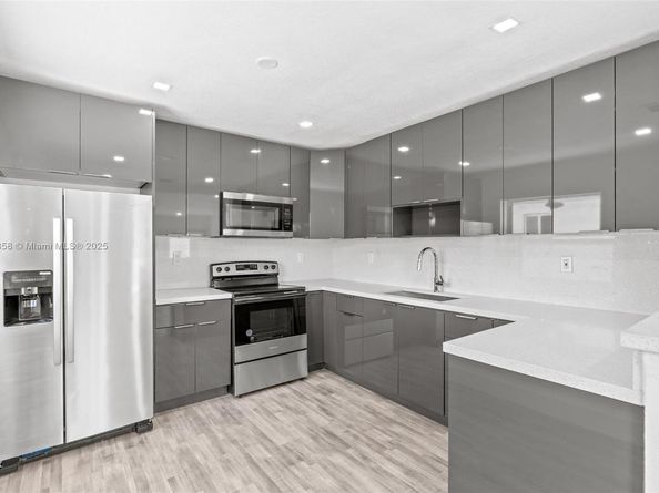 2847 Polk St, Hollywood FL 33020
